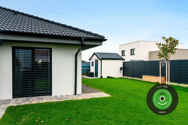 Montovaný domeček GARDEON s doplňky v barvě antracit