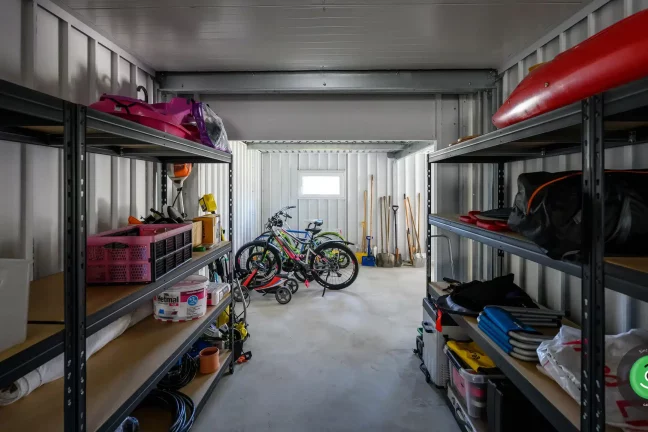 GARDEON dvojgaráž, zahradní domek a přístřešek antracit interiér 2