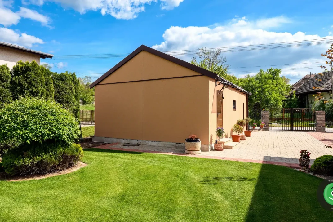GARDEON garáž pro dvě auta sedlová střecha 3