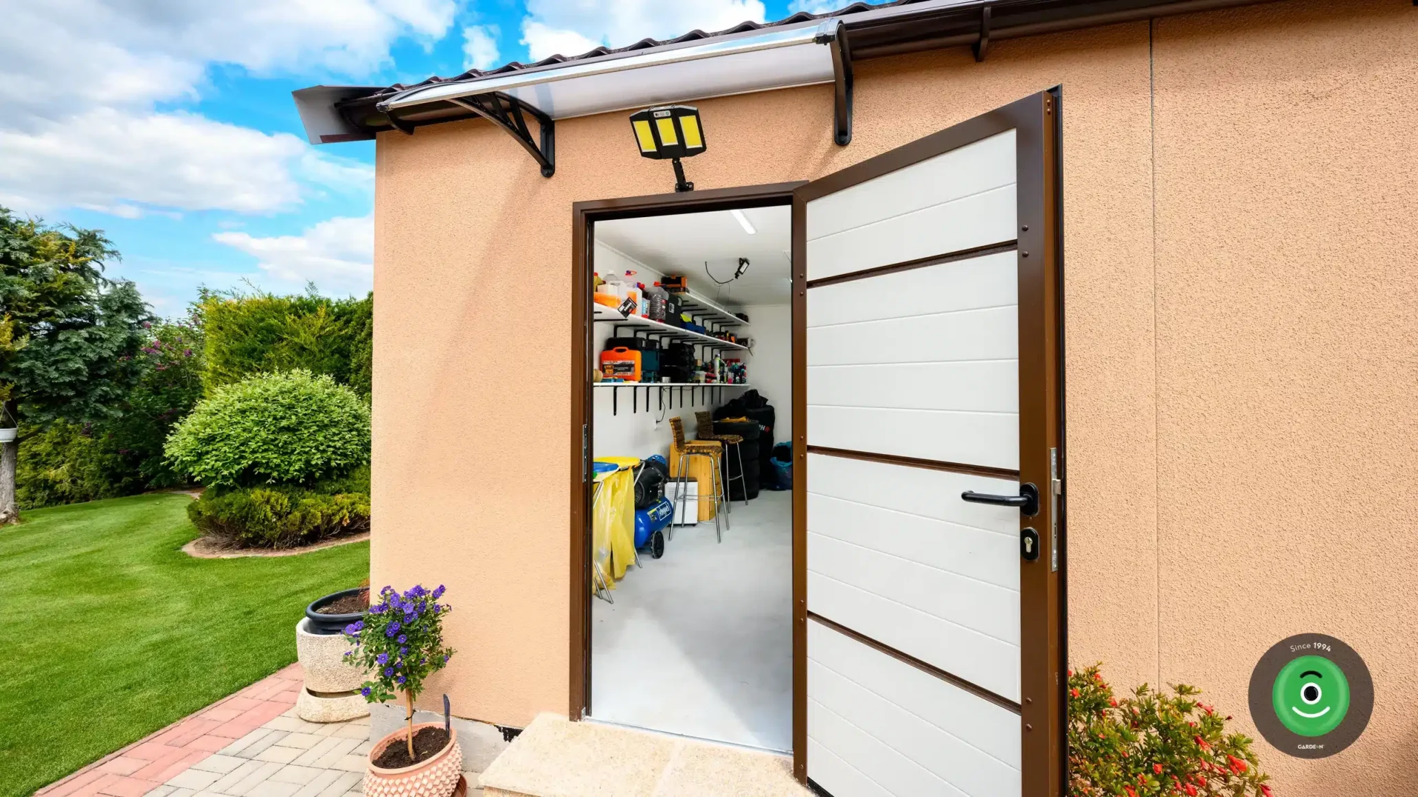 GARDEON garáž pro dvě auta sedlová střecha 4