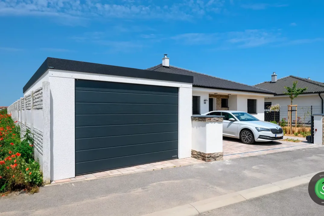 GARDEON garáž pro jedno auto s doplňky antracit 1