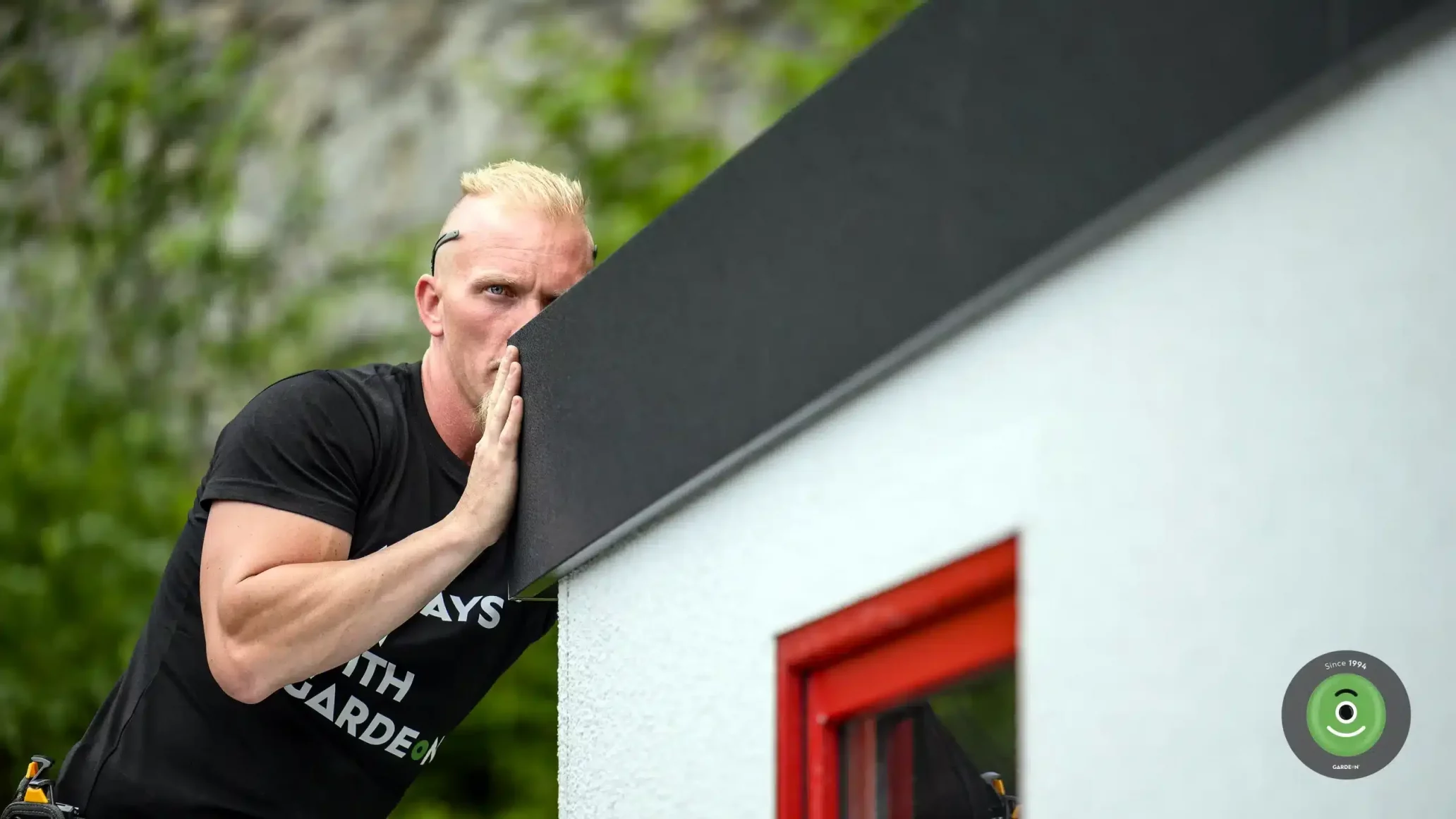 Přeměřování střechy garáže