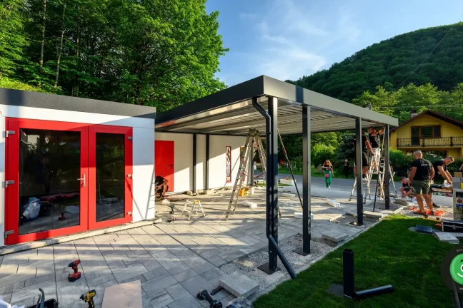 Stavba v plném proudu