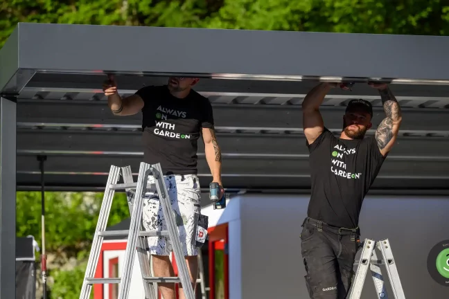 Montování přístřešku pro Rasťa Chválu