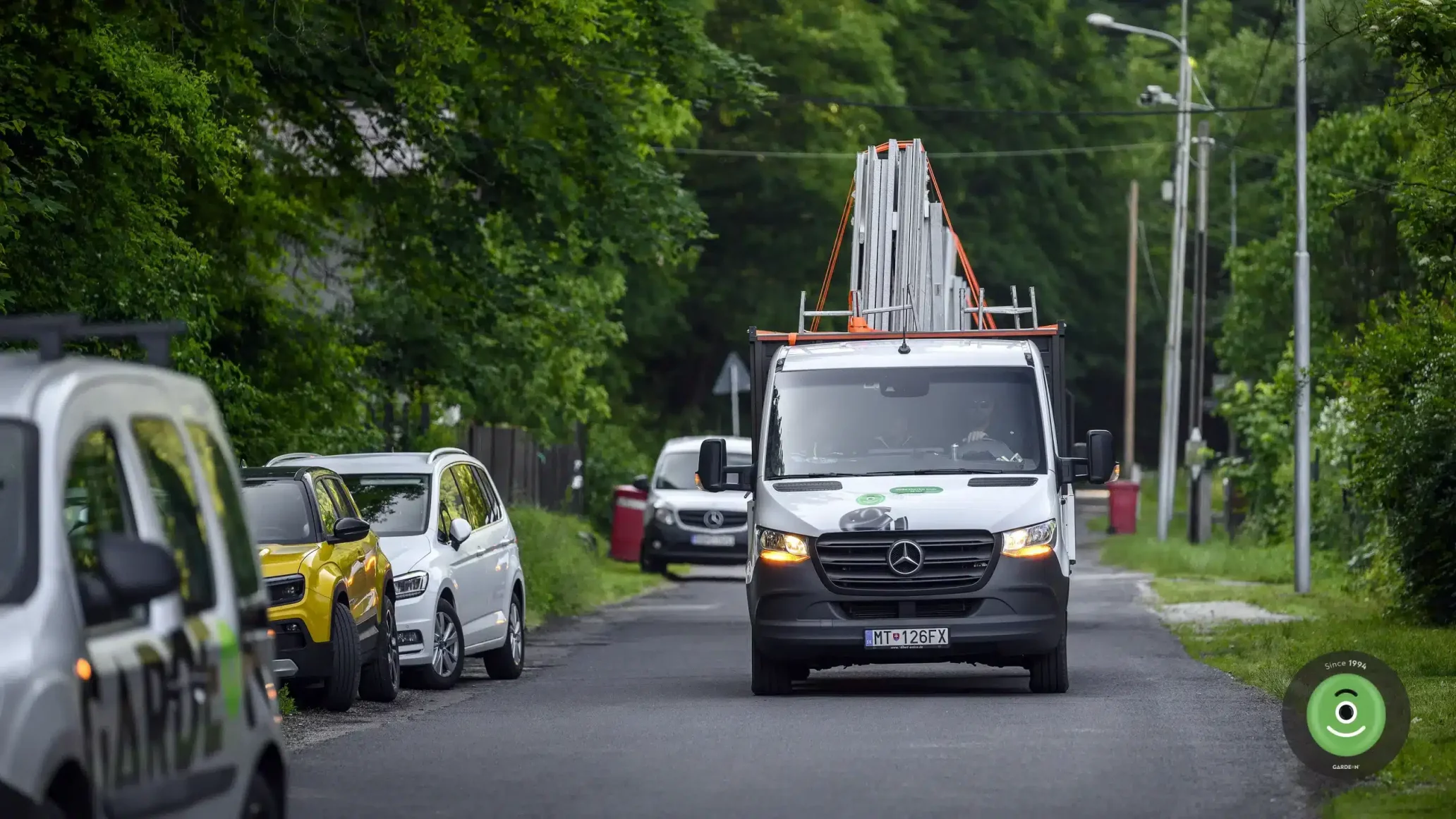 GARDEON příchozí valník se stavbou pro Garáž TV