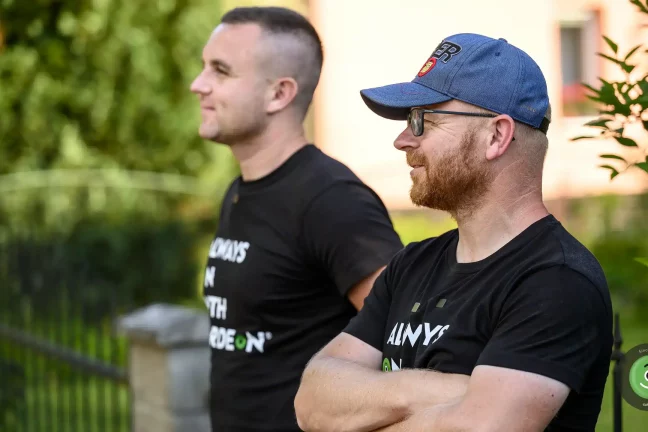 Spokojenost Roste Chválu s jeho novou garáží GARDEON