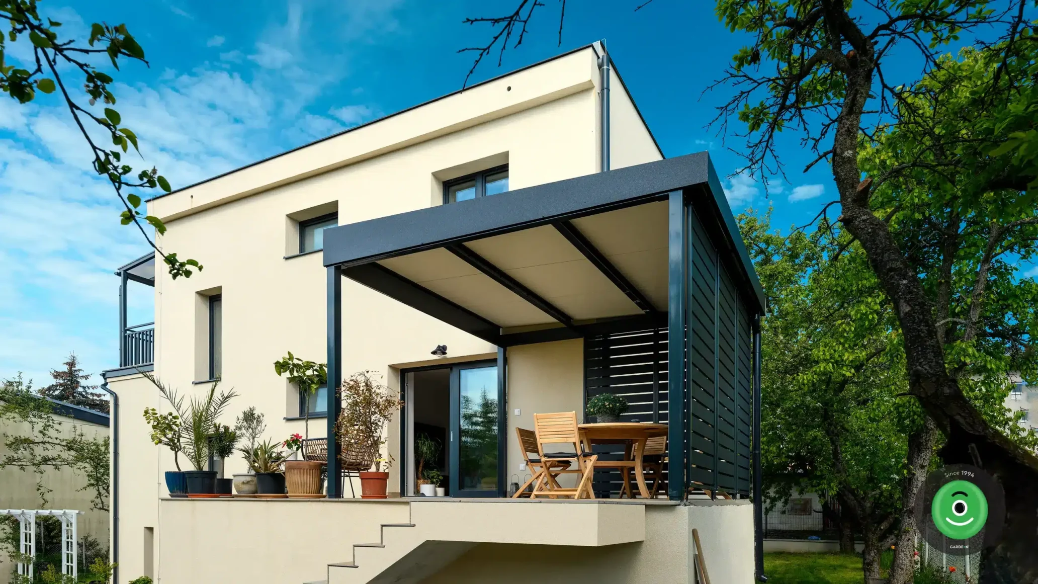 GARDEON vyvýšená pergola na posezení 2