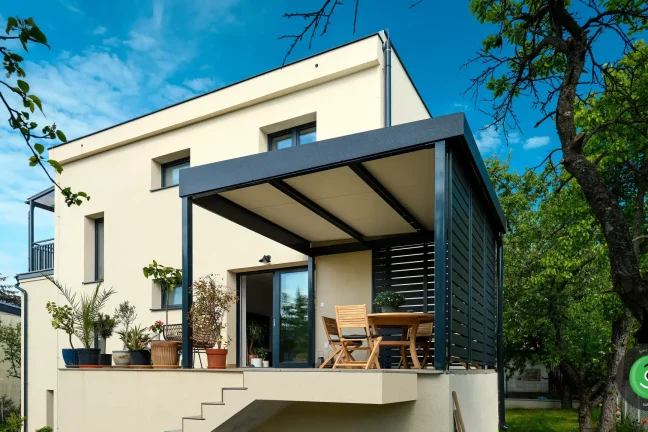 GARDEON vyvýšená pergola na posezení 2