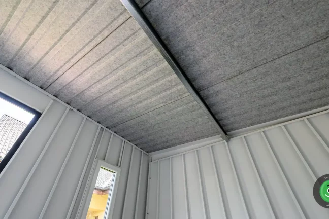 GARDEON žlutý zahradní domek s přístřeškem na dřevo a přístřeškem pro dvě auta - DRIPSTOP system