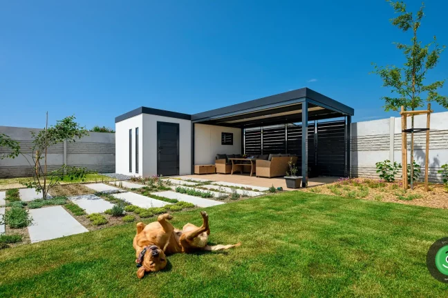 GARDEON domek pes v zahradě 1