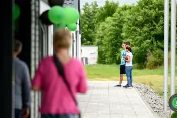 Komunikace zákazníků před garáží