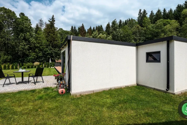 GARDEON garáž se zahradním domkem s pultovou střechou