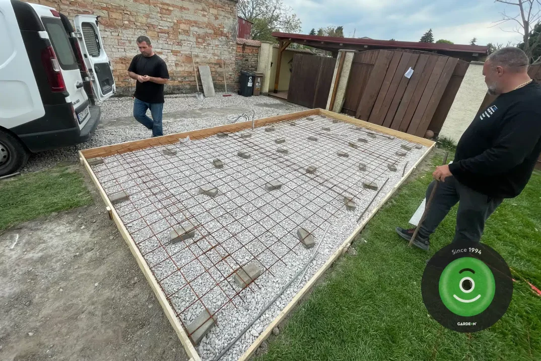 Kamenitý podklad pod betonovou desku