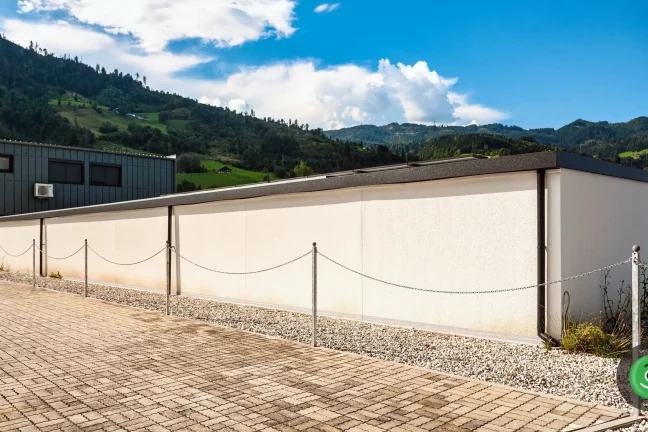 Zadní část řadové budovy GARDEON