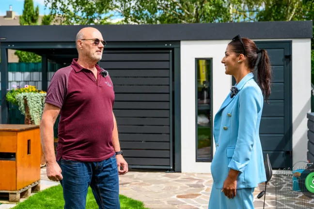 Zahradní domek a přístřešek GARDEON s posezením