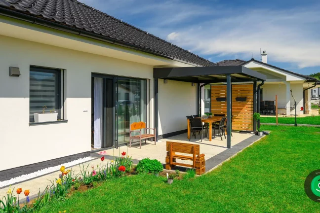 GARDEON pergola v oáze zeleně zahrady