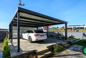 GARDEON přístřešek se zavřenými sekčními vraty