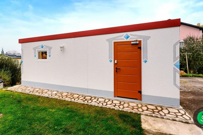 červeno hnědé boční dveře od garáže