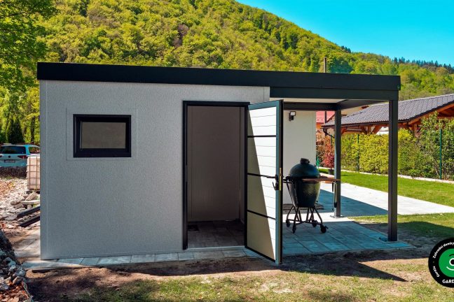 Praktický zahradní domek s přístřeškem